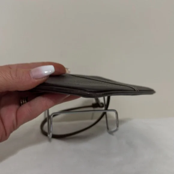 Coach vintage  “Chelsea” brown pebbled leather wristlet - Picture 5 of 9